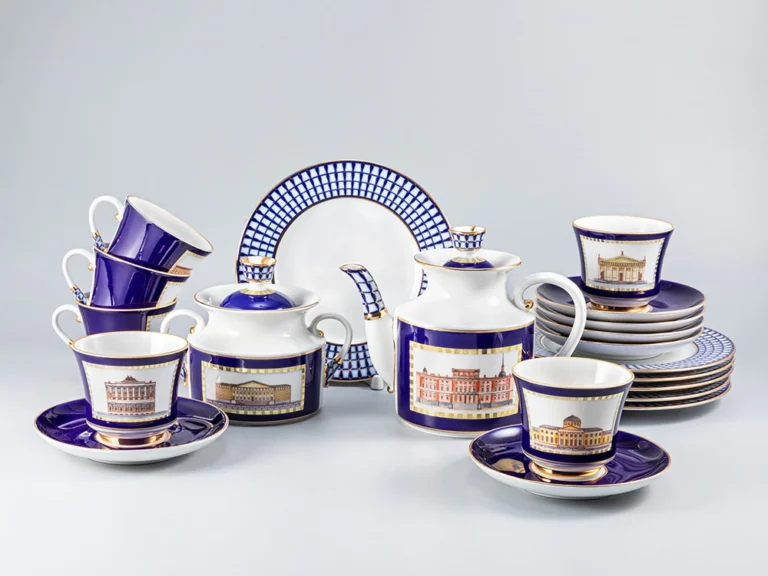 Lomonosov Porcelain Classic of Petersburg  Tea Set 20-Piece